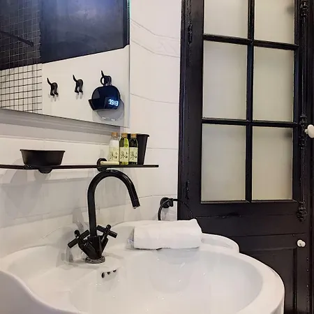 Nestor&jeeves - Cote D'azur Design - Central - By Sea - Top Floor Appartement